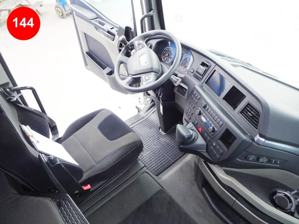 itt_vehicle_file_6ab52d6628bfe.webp